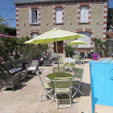 Hotel Manoir Francois 1Er Vitry-le-François Exterior foto